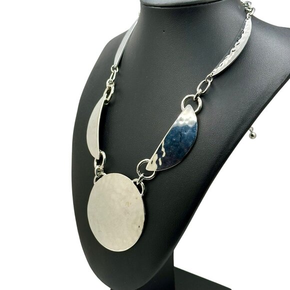 Chico's Necklace Jewlery Silver Tone Medalion 22" Hammered Finish Adjustable - Picture 7 of 9